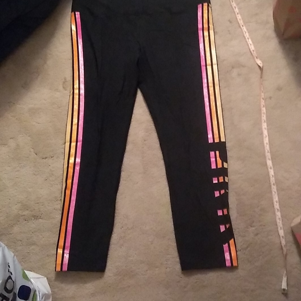 🔥 VS Pink rainbow campus tee & leggings set XXL - Picture 11 of 12